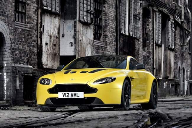 Updated coupe Aston Martin V12 Vantage S